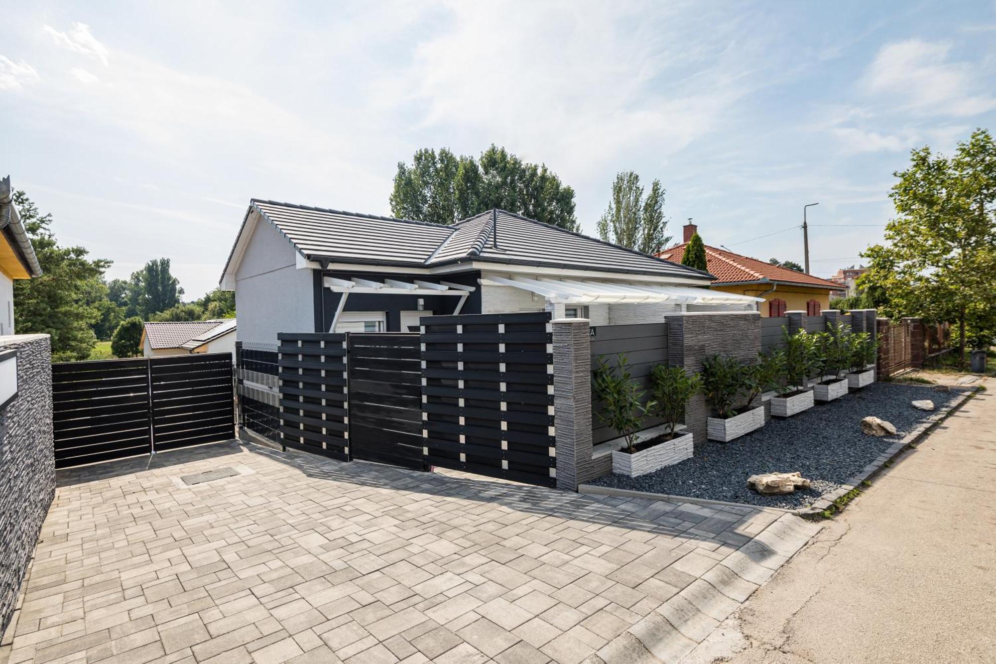 Balatonic Lemon Apartmanhaz Siófok Exterior foto