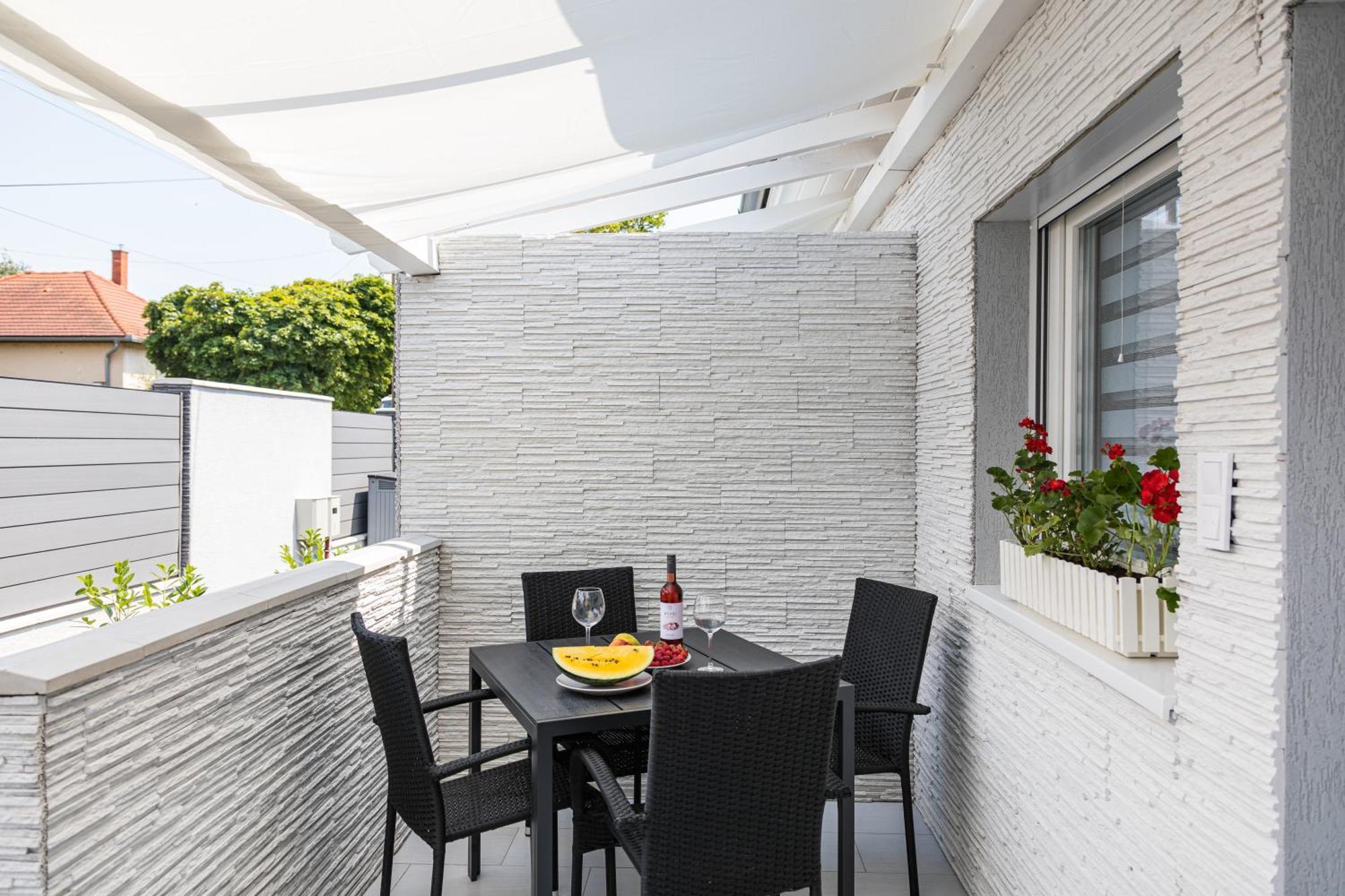 Balatonic Lemon Apartmanhaz Siófok Exterior foto