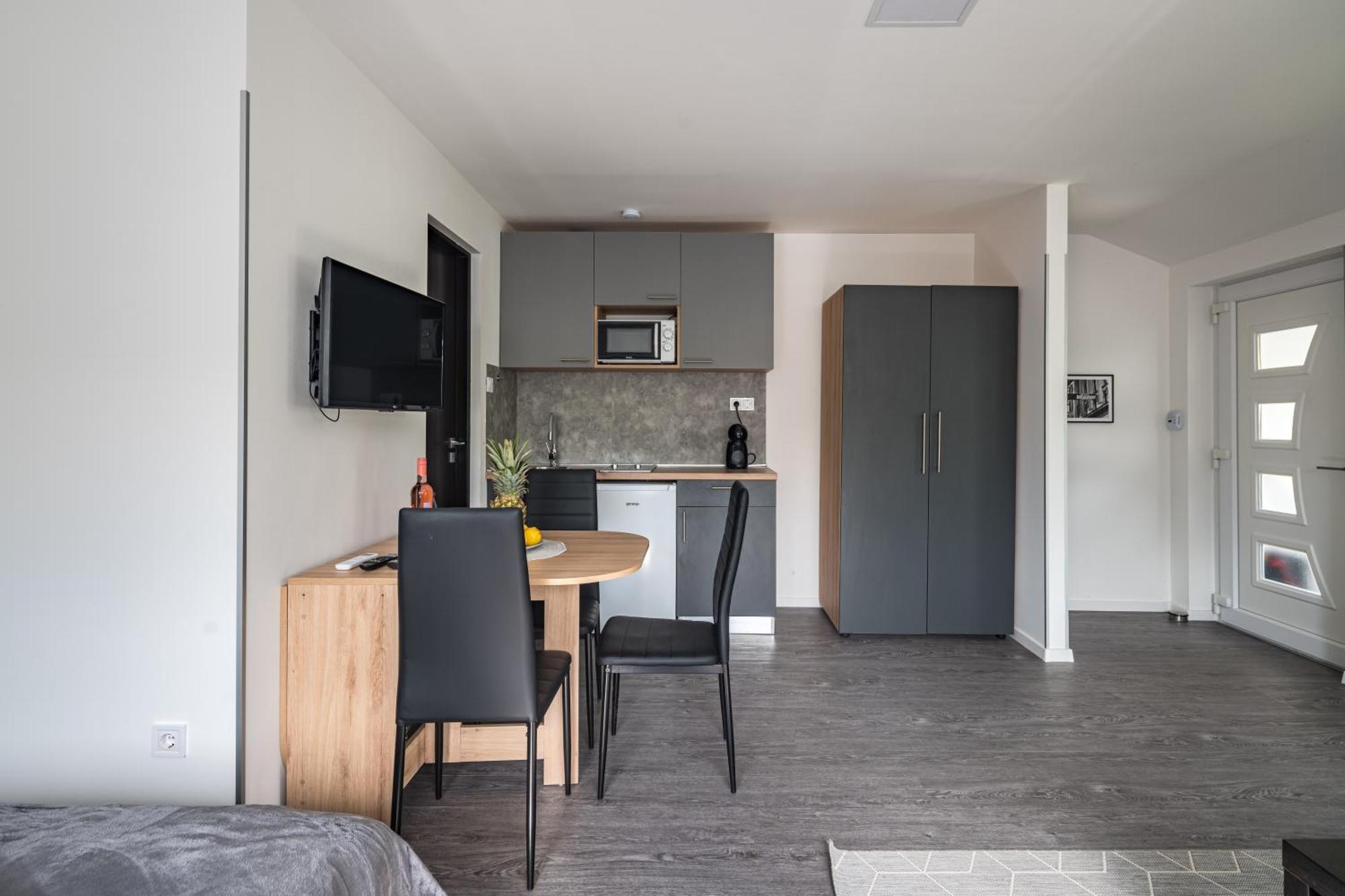 Balatonic Lemon Apartmanhaz Siófok Exterior foto