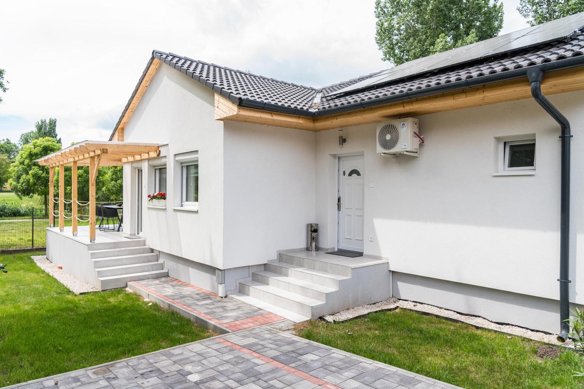 Balatonic Lemon Apartmanhaz Siófok Exterior foto